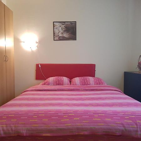 Apartmani Don ซลาตีบอร์ ภายนอก รูปภาพ
