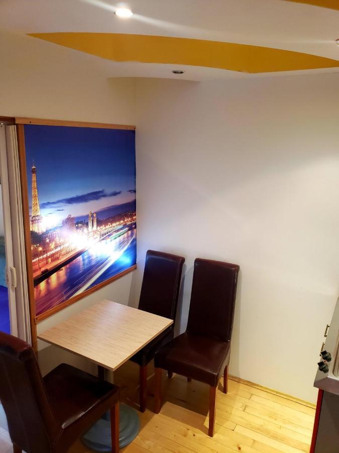 Apartmani Don ซลาตีบอร์ ภายนอก รูปภาพ