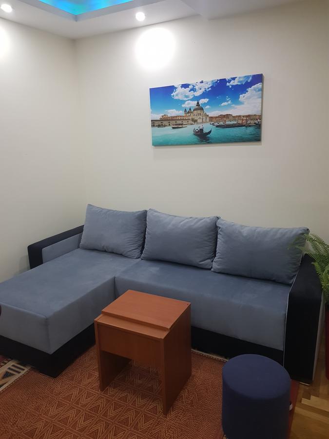 Apartmani Don ซลาตีบอร์ ภายนอก รูปภาพ