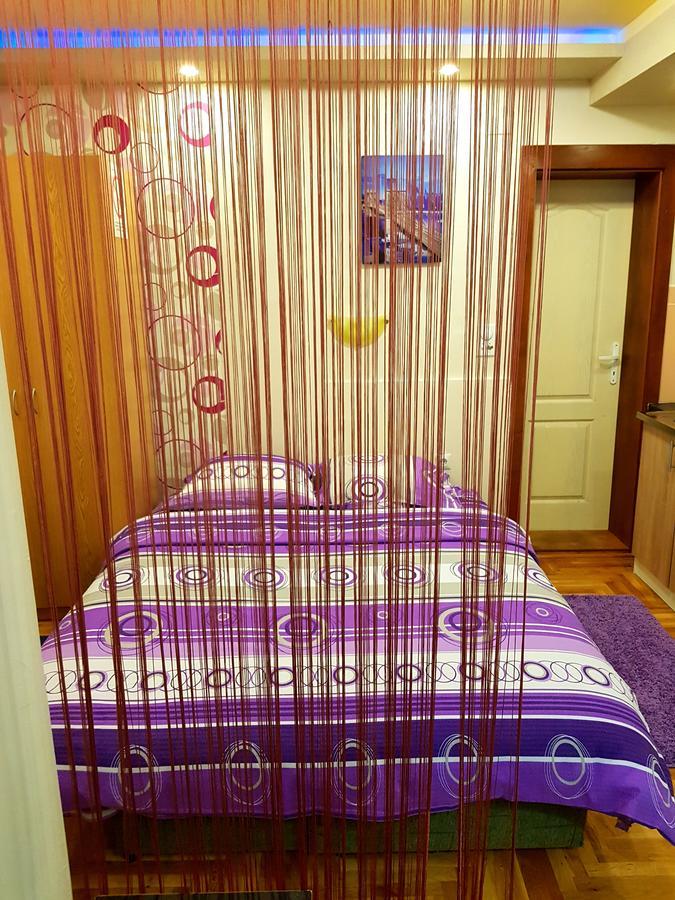 Apartmani Don ซลาตีบอร์ ภายนอก รูปภาพ