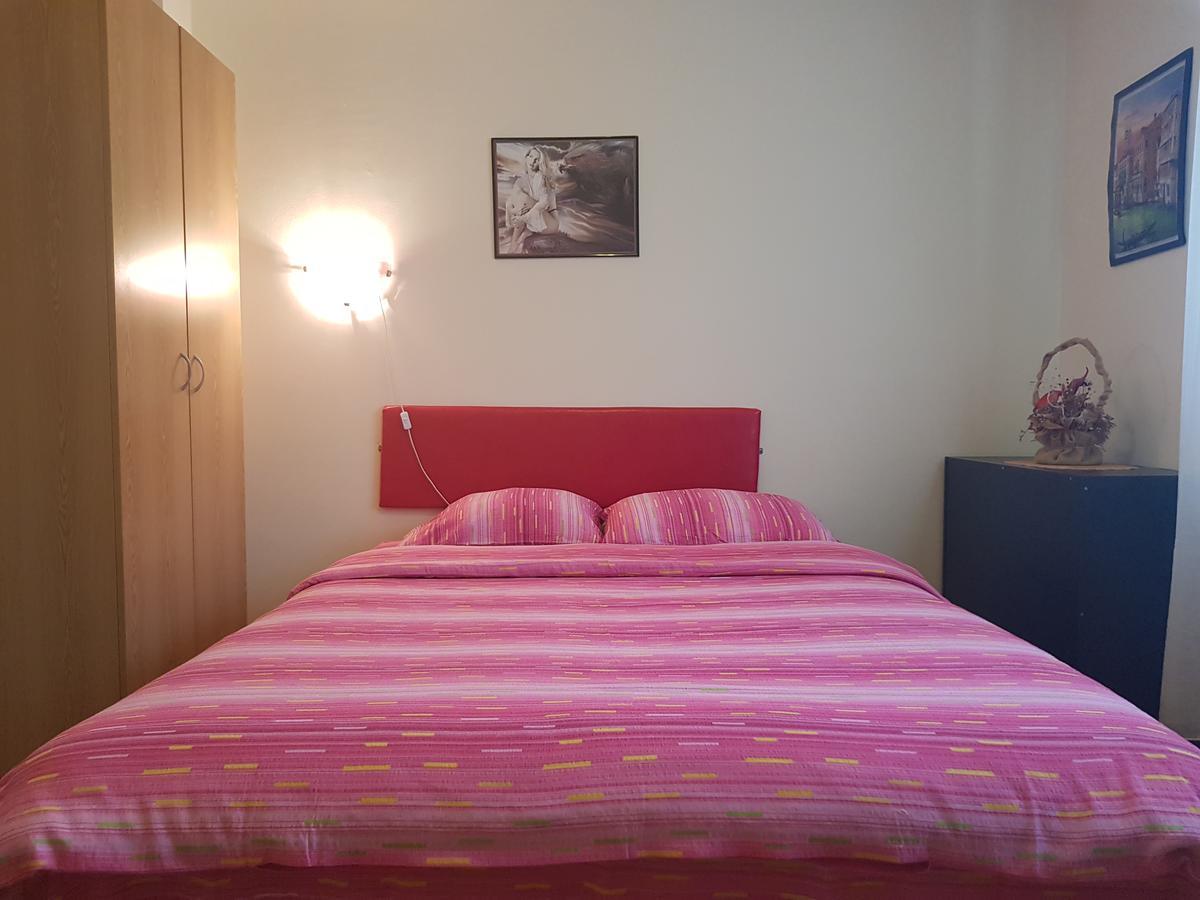 Apartmani Don ซลาตีบอร์ ภายนอก รูปภาพ