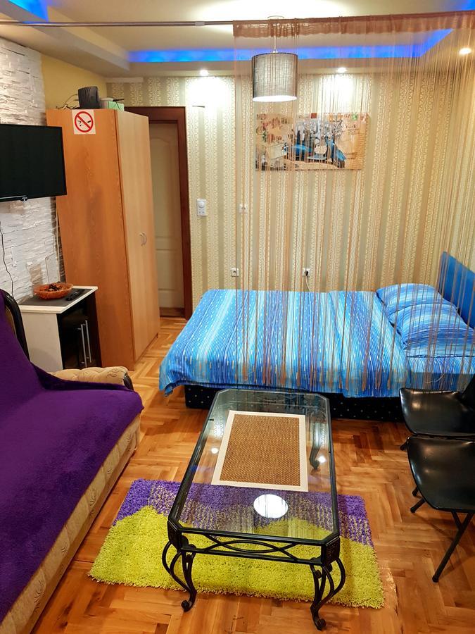 Apartmani Don ซลาตีบอร์ ภายนอก รูปภาพ