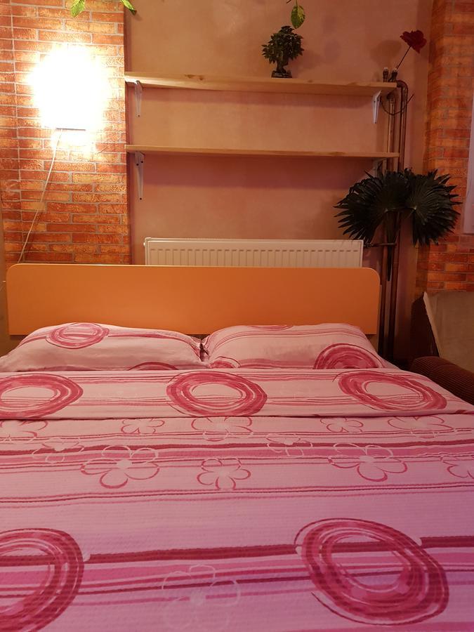 Apartmani Don ซลาตีบอร์ ภายนอก รูปภาพ